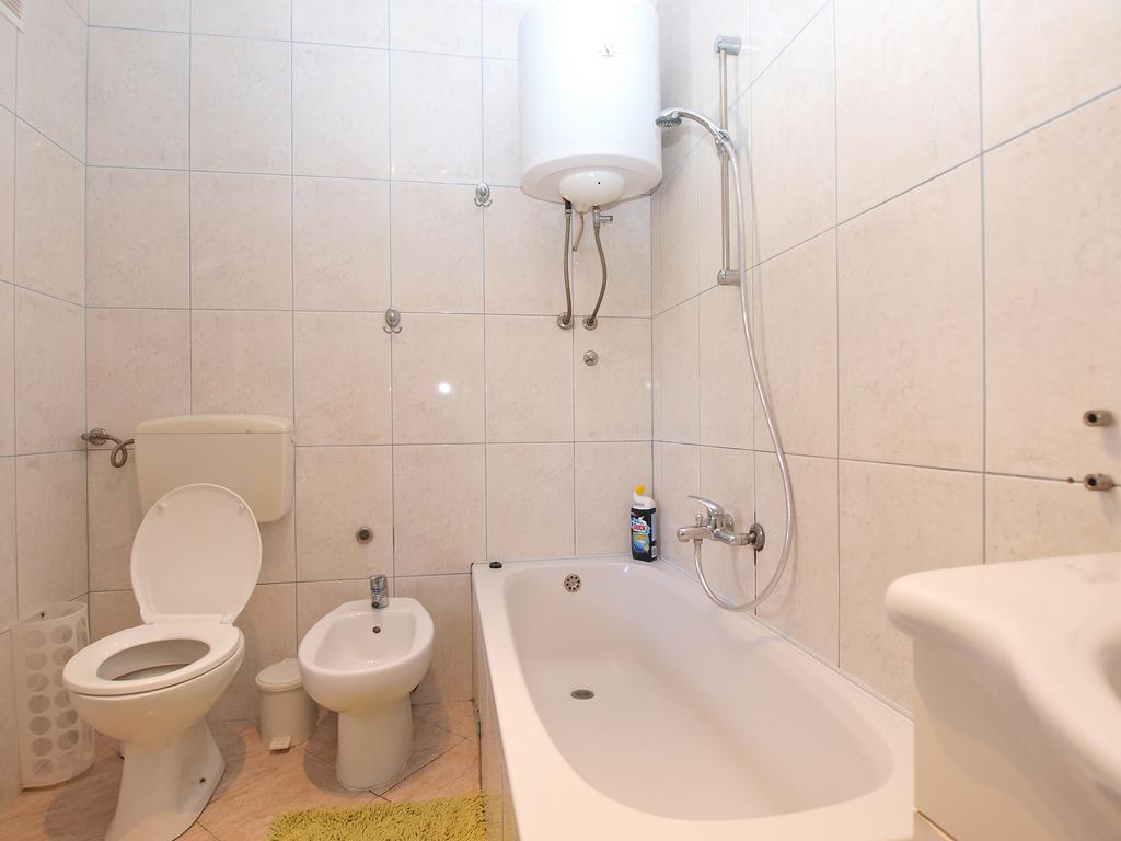 Apartments Tereza 1352 Пула Екстериор снимка